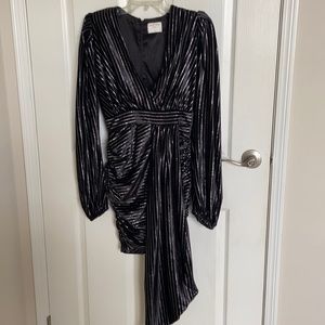 Black velvet long sleeve dress. Glitter lines S